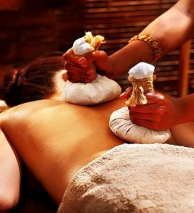 how-potli-massage-therapy-works-430x550